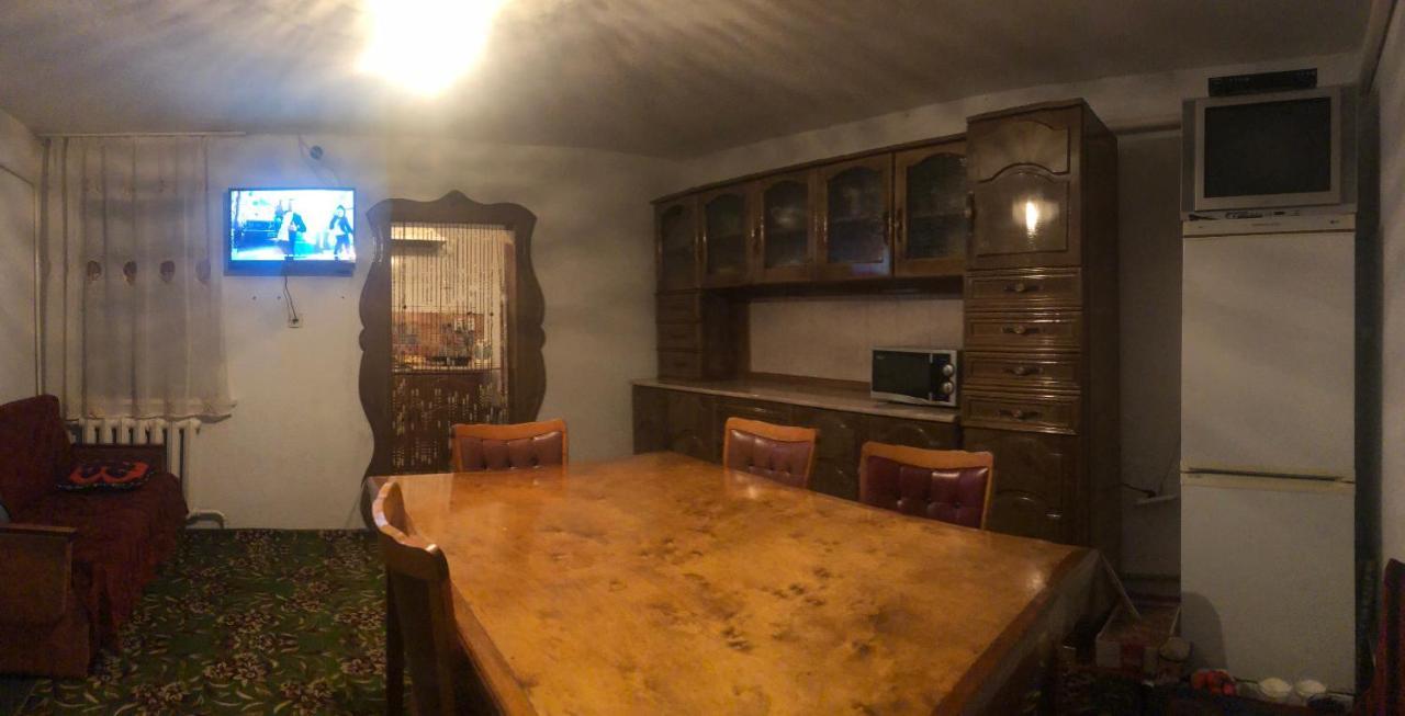 Guest House Eles Karakoł Zewnętrze zdjęcie
